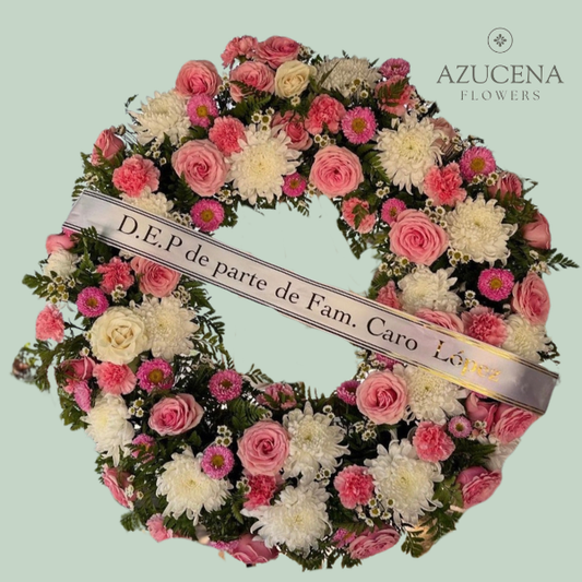 Corona en Tonos Rosados — Azucena Florería