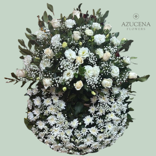Corona de Condolencias con Flores Blancas — Azucena Florería