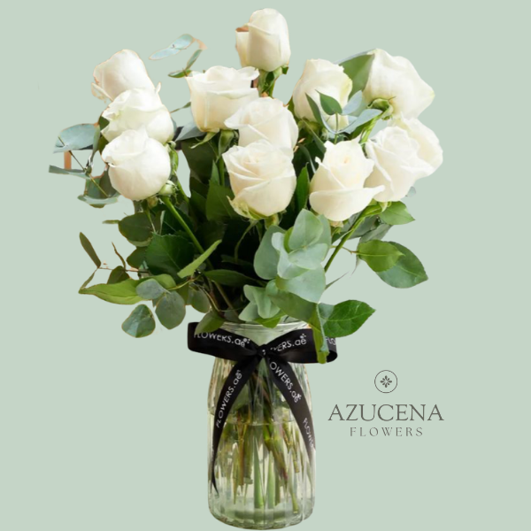 Florero en Rosas Blancas — Azucena Florería