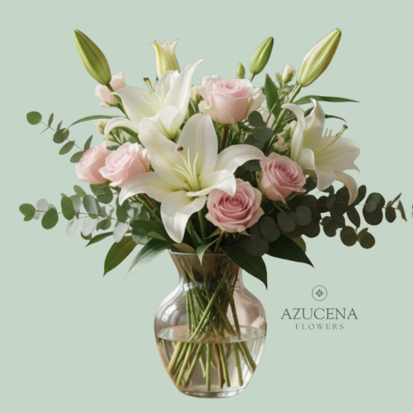 Florero con Rosas y Lirios — Azucena Florería