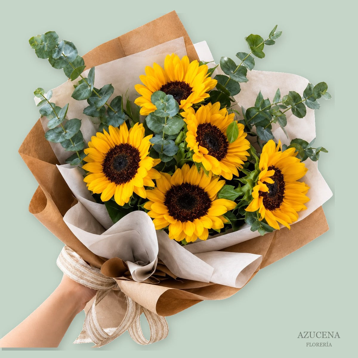 Ramo de 5 Girasoles con Eucalipto — Azucena Florería